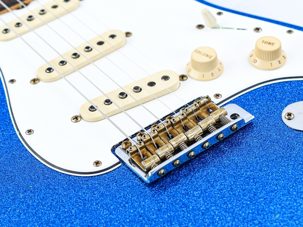 Fender Custom Shop '65 Stratocaster Blue Sparkle Relic | The